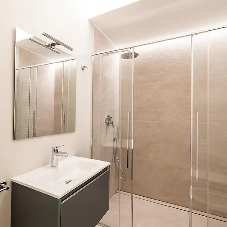 Italyescapes Delia *